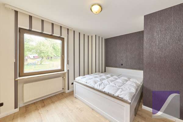 Zeltingen-Rachtig: 3-Zi-Wohnung mit Garage und Moselblick