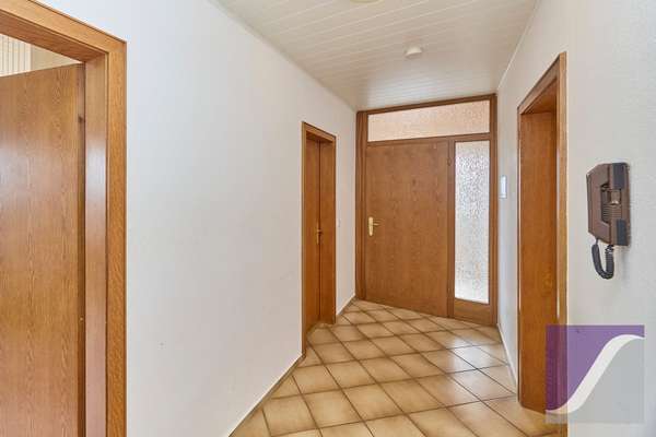 Bernkastel-Kues: 3-Zi.-Wohnung mit Wintergarten und Fernblick
