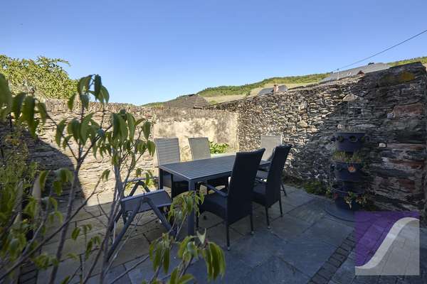 Bernkastel-Kues: Charmantes Fachwerkjuwel an der Mosel