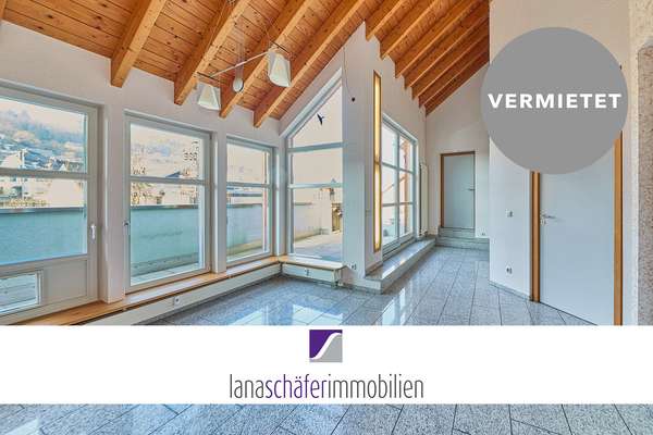 Lieser: 5-Zi.-Wohnung mit Dachterrasse und Fernblick