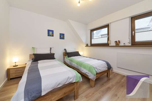 Graach: Bezugsfertiges Einfamilienhaus mit großer Terrasse und Garten