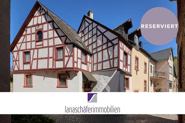 Bernkastel-Kues: Charmantes Fachwerkjuwel an der Mosel