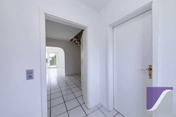 Morbach: Einfamilienhaus mit Einliegerwohnung und Garten