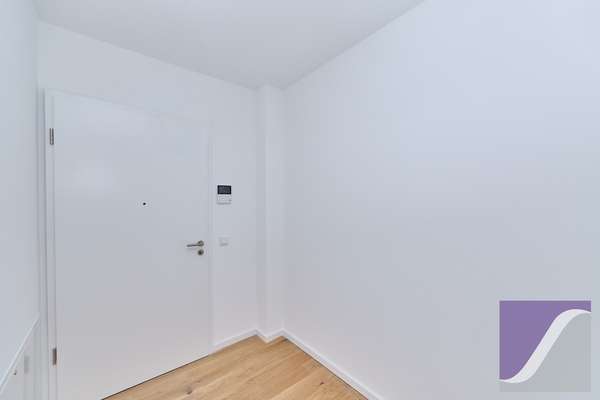 Bernkastel-Kues: Exklusive 4-Zi.-Wohnung mit Balkon und Terrasse