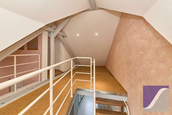 Lieser: 5-Zi.-Wohnung mit Dachterrasse und Fernblick