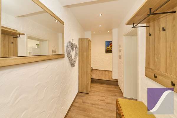 Bernkastel-Kues: Mehrfamilienhaus mit 7 PKW-Stellplätzen