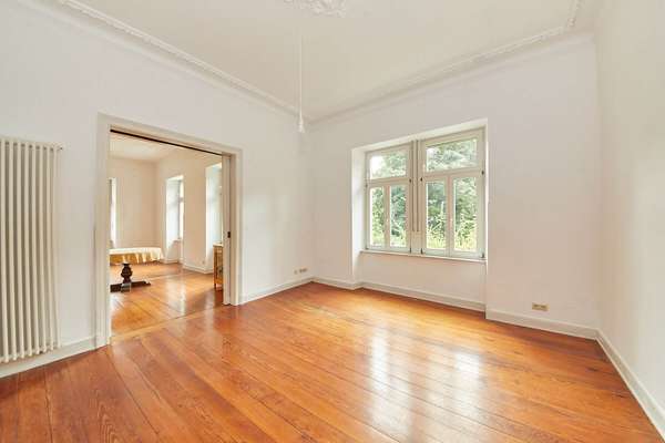 Bernkastel-Kues: Herrschaftliche 3-Zimmer Wohnung mit kleinem Garten