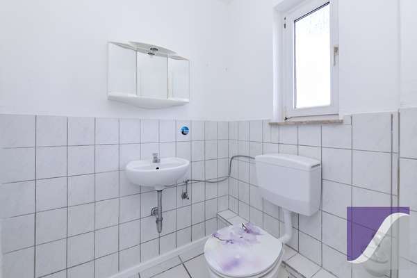 Morbach: Einfamilienhaus mit Einliegerwohnung und Garten