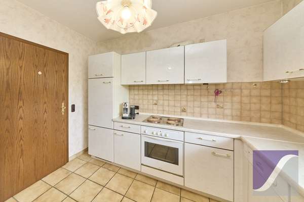 Zeltingen-Rachtig: 3-Zi-Wohnung mit Garage und Moselblick