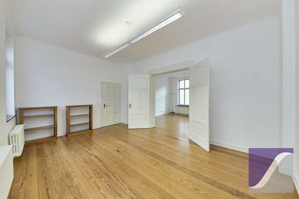 Bernkastel-Kues: „Villa Veltin“ - Imposantes Wohn- und Geschäftshaus an der Mosel