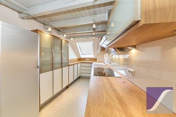 Lieser: 5-Zi.-Wohnung mit Dachterrasse und Fernblick