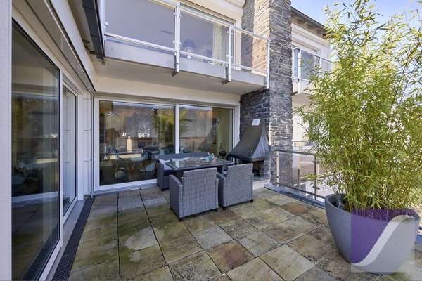 Bernkastel-Kues: Besonderes Anwesen mit parkartigem Garten