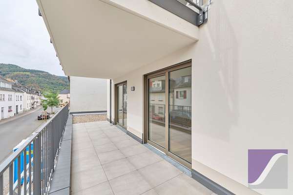 Bernkastel-Kues: Exklusive 4-Zi.-Wohnung mit Balkon und Terrasse