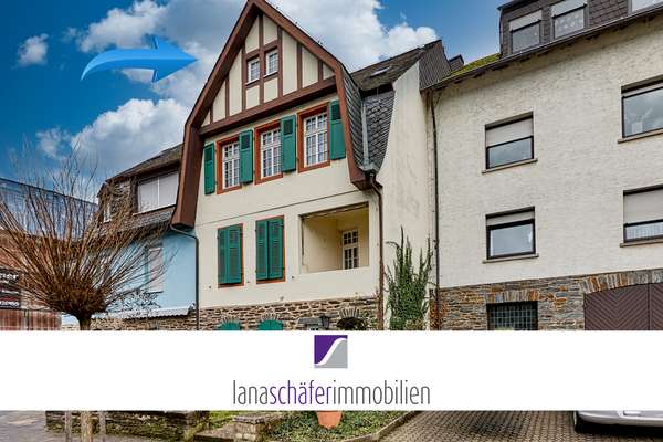 Bernkastel-Kues: 5-Zi.-Altbauwohnung mit Balkon in zentraler Lage