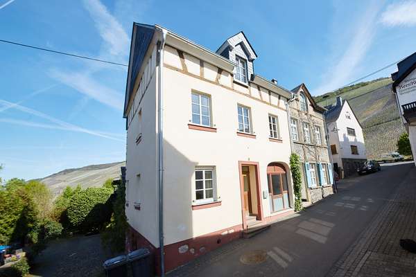Graach an der Mosel: Historisches Winzerhaus mit Garten