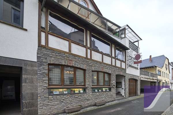 Ürzig: Ehemaliges Winzerhaus mit Moselblick