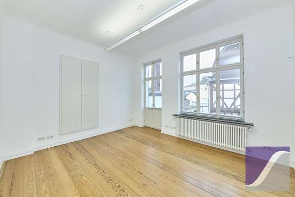 Bernkastel-Kues: „Villa Veltin“ - Imposantes Wohn- und Geschäftshaus an der Mosel