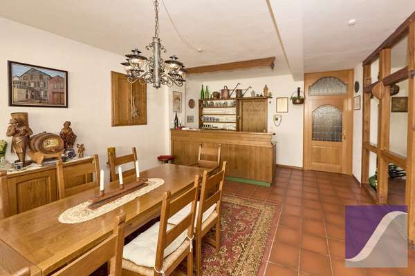 Ürzig: Ehemaliges Winzerhaus mit Moselblick