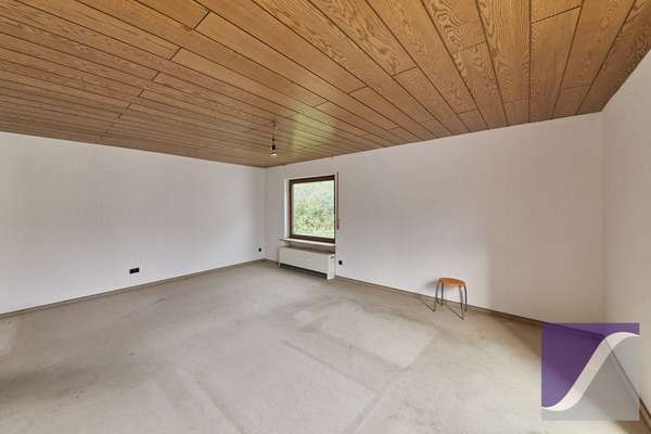 Mülheim: Zwei Häuser mit Garten und Parkplätzen zu einem Kaufpreis