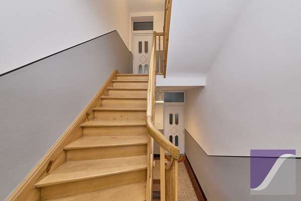 Trier: Sehr gepflegte Altbauwohnung mit Garten