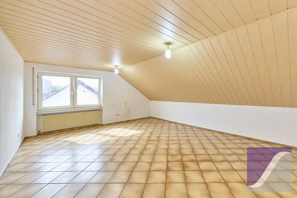 Bernkastel-Kues: 3-Zi.-Wohnung mit Wintergarten und Fernblick
