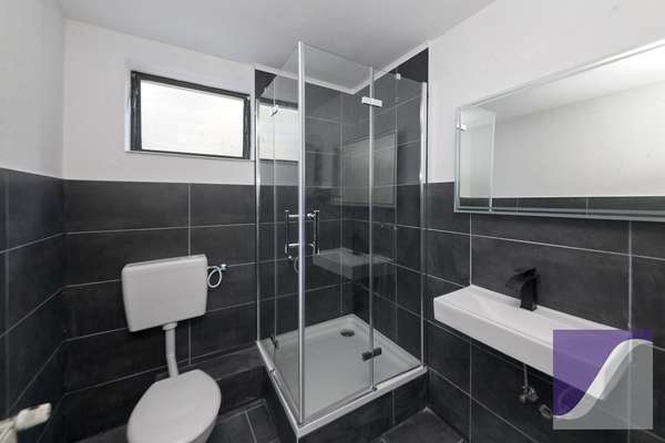 Morbach: Einfamilienhaus mit Einliegerwohnung und Garten