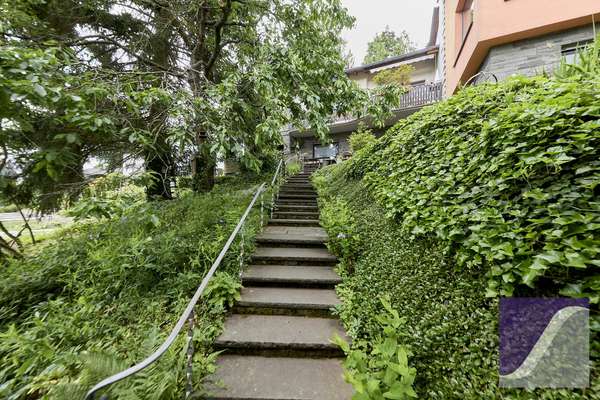 Prüm: Wohnhaus mit Ausblick in idyllischer Lage am Waldrand