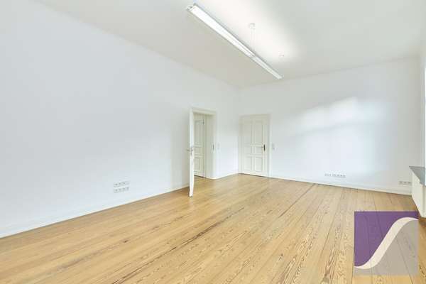 Bernkastel-Kues: „Villa Veltin“ - Imposantes Wohn- und Geschäftshaus an der Mosel