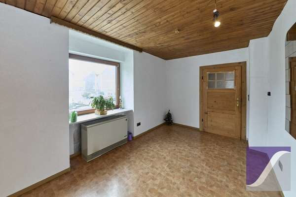 Mülheim: Zwei Häuser mit Garten und Parkplätzen zu einem Kaufpreis