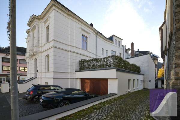 Bernkastel-Kues: „Villa Veltin“ - Imposantes Wohn- und Geschäftshaus an der Mosel