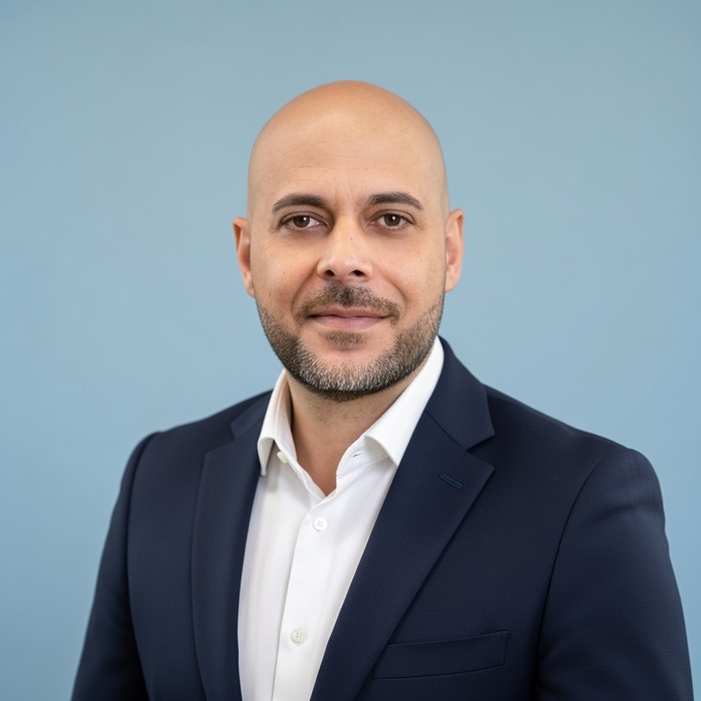 Herr Allamezade, Daniel