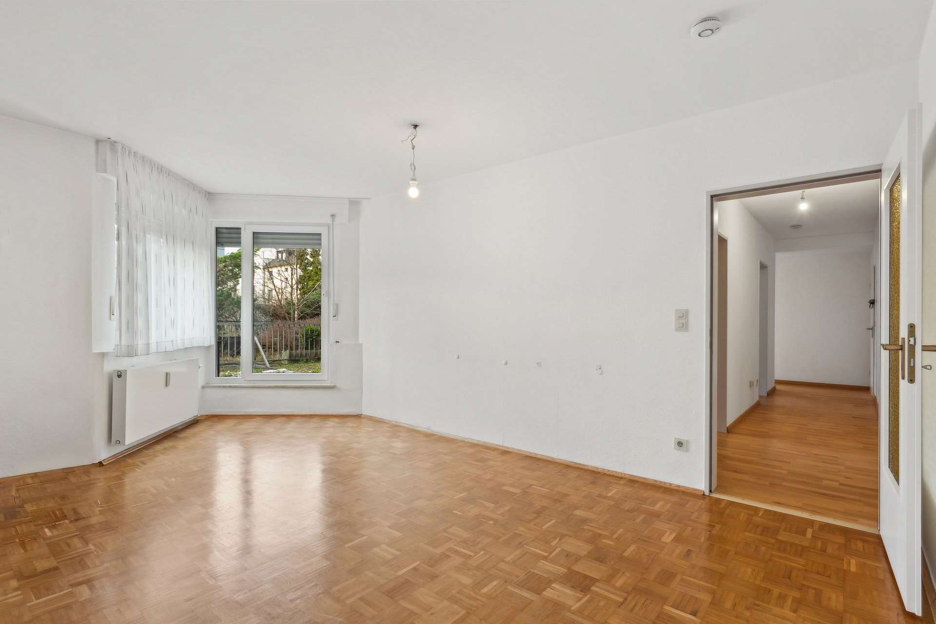 Zentrale Zwei-Zimmer-Wohnung im Herzen der Innenstadt mit Aufzug und modernem Duschbad in Witten – Ansicht 4
