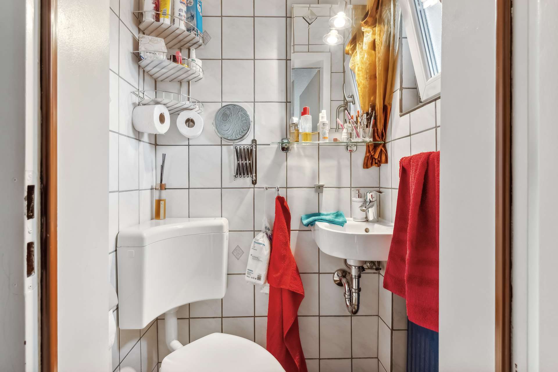 Modernisiertes Reihenmittelhaus mit Garten und zwei Garagen – auf städtischem Erbpachtgrundstück in Recklinghausen – Ansicht 7