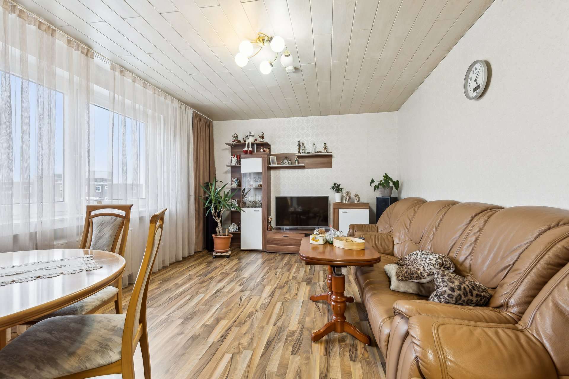 Vermietete 3,5-Zimmer-Wohnung mit Loggia, Aufzug und Tiefgaragenstellplatz in Essen – Ansicht 8