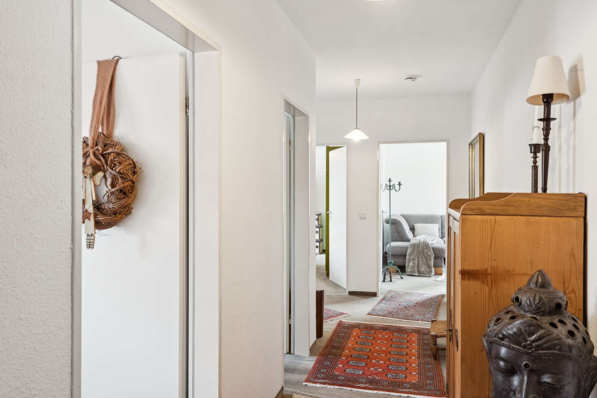 Charmante 3-Zimmer Wohnung mit Balkon und Stellplatz in ruhiger Lage von Knittkuhl in Düsseldorf – Ansicht 4