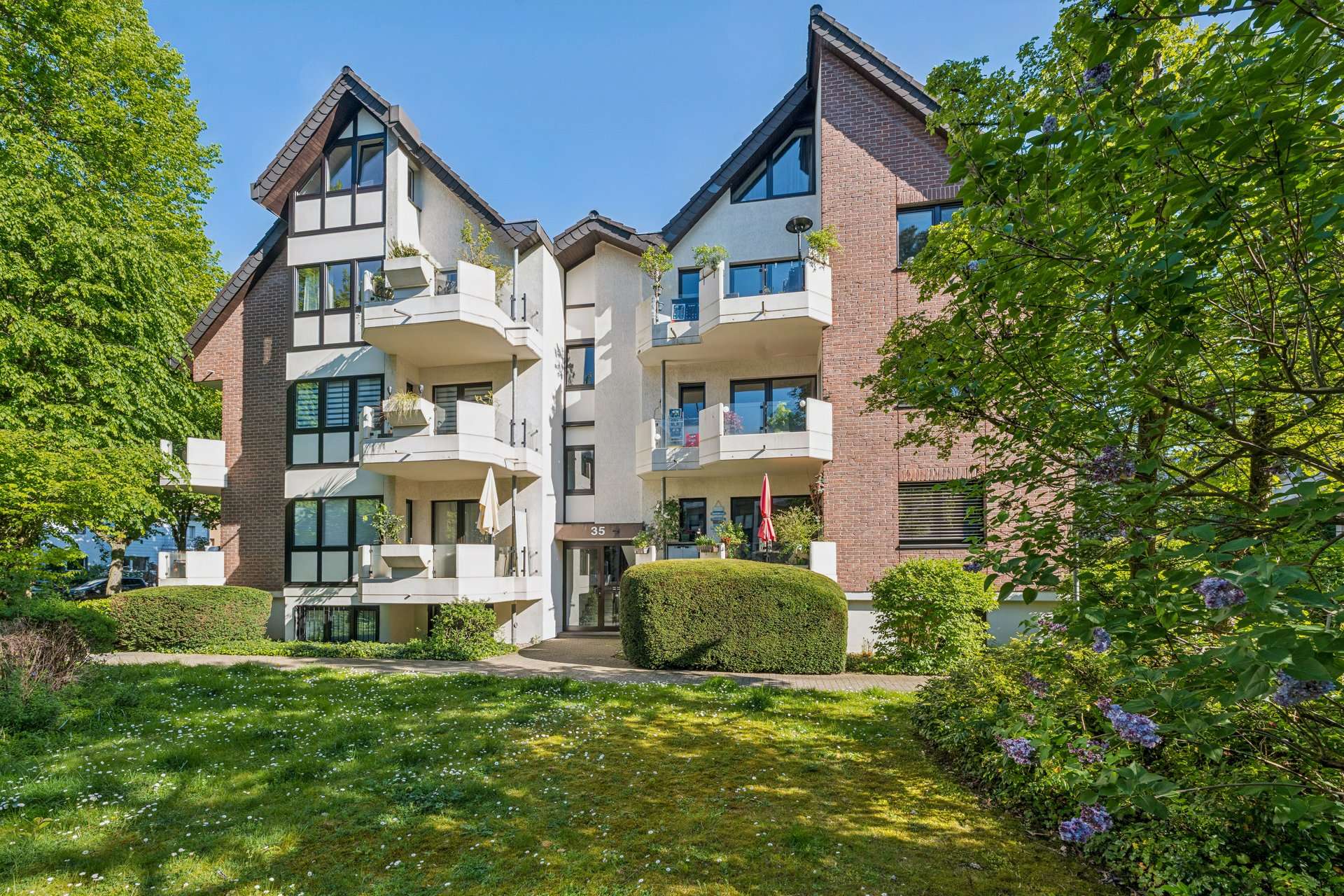 Wohnen am Ostpark – grün, ruhig, stadtnah -charmante Wohnung mit zwei Balkonen und Tiefgarage in Düsseldorf – Ansicht 15