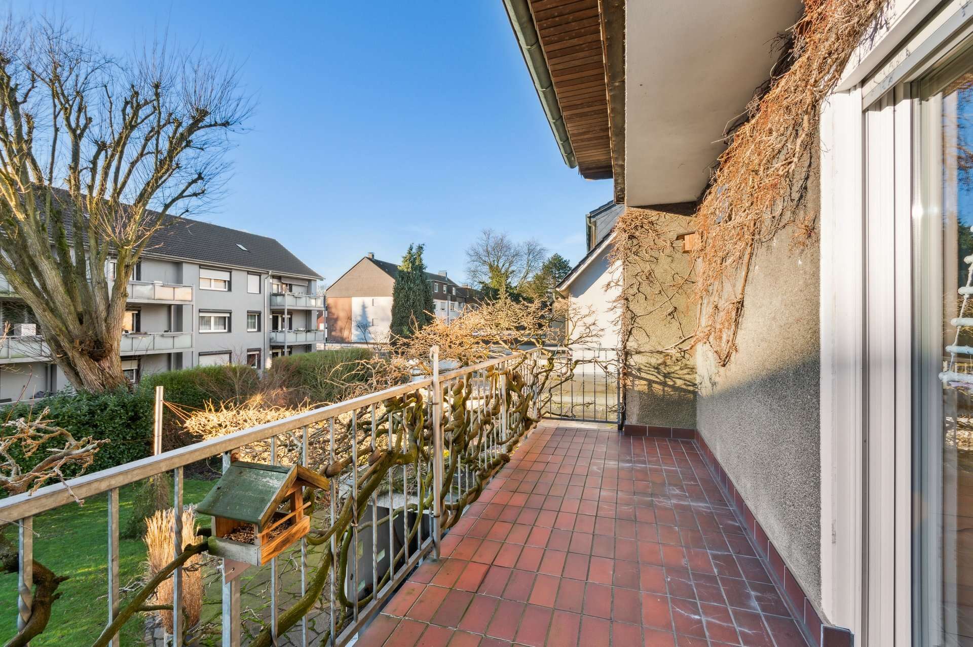 Helle Maisonettewohnung mit Balkon, Terrasse und Gemeinschaftsgarten auf Erbbaurechtsgrundstück in Gladbeck – Ansicht 2