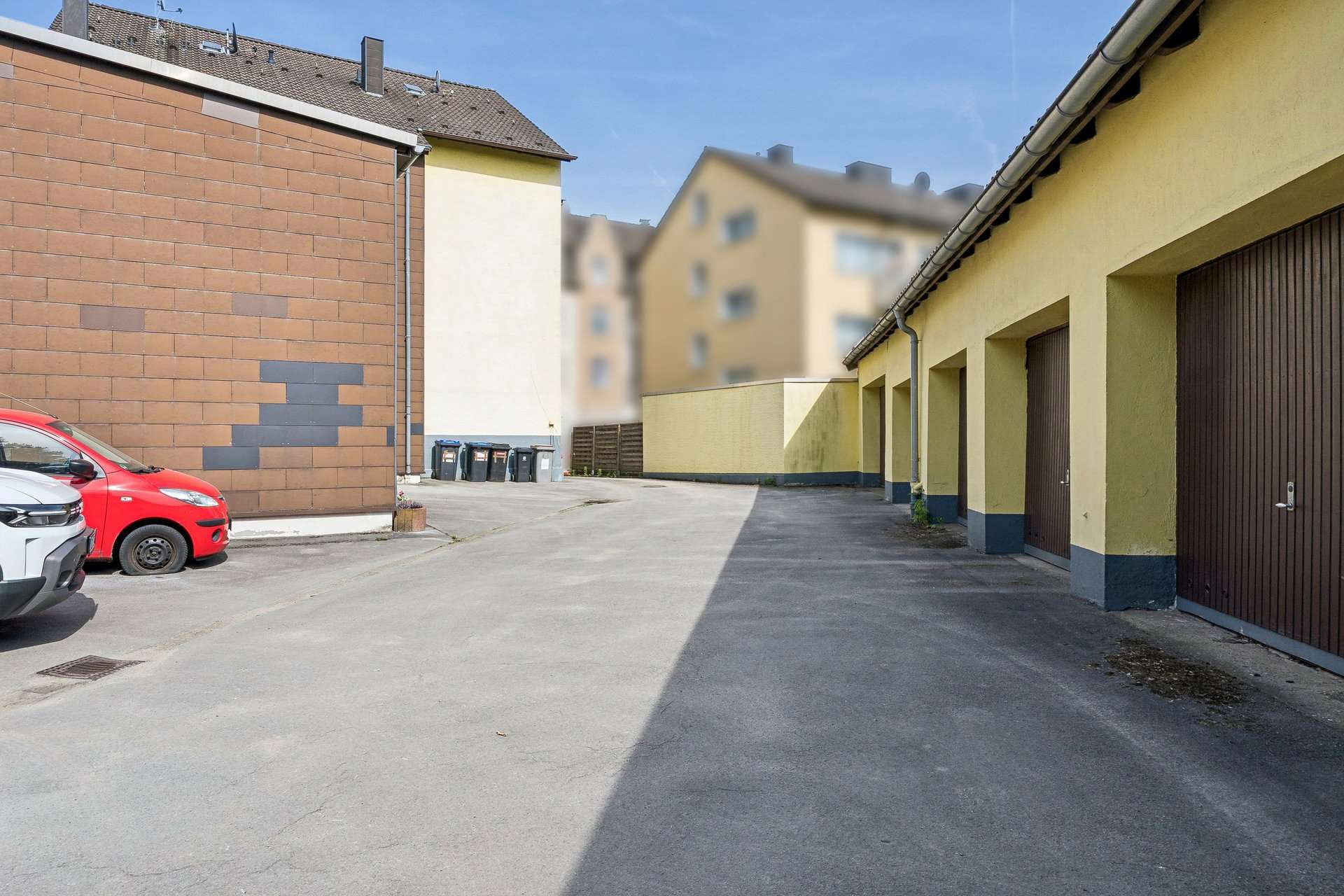 Mehrfamilienhaus mit sieben Wohneinheiten, neun Garagen und zusätzlichem Mietsteigerungspotenzial in Witten – Ansicht 16