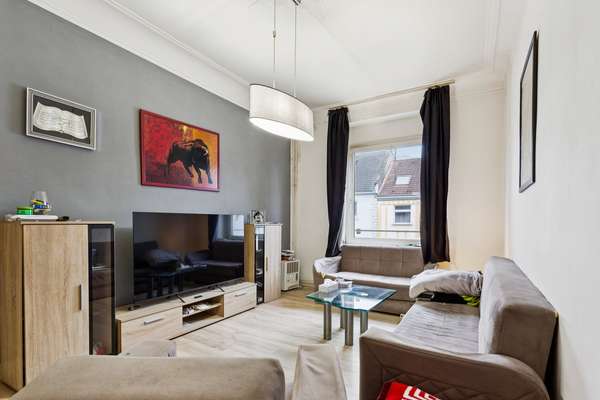 Altbau trifft Moderne: Perfekt geschnittene 2-Zimmer-Wohnung mit Balkon