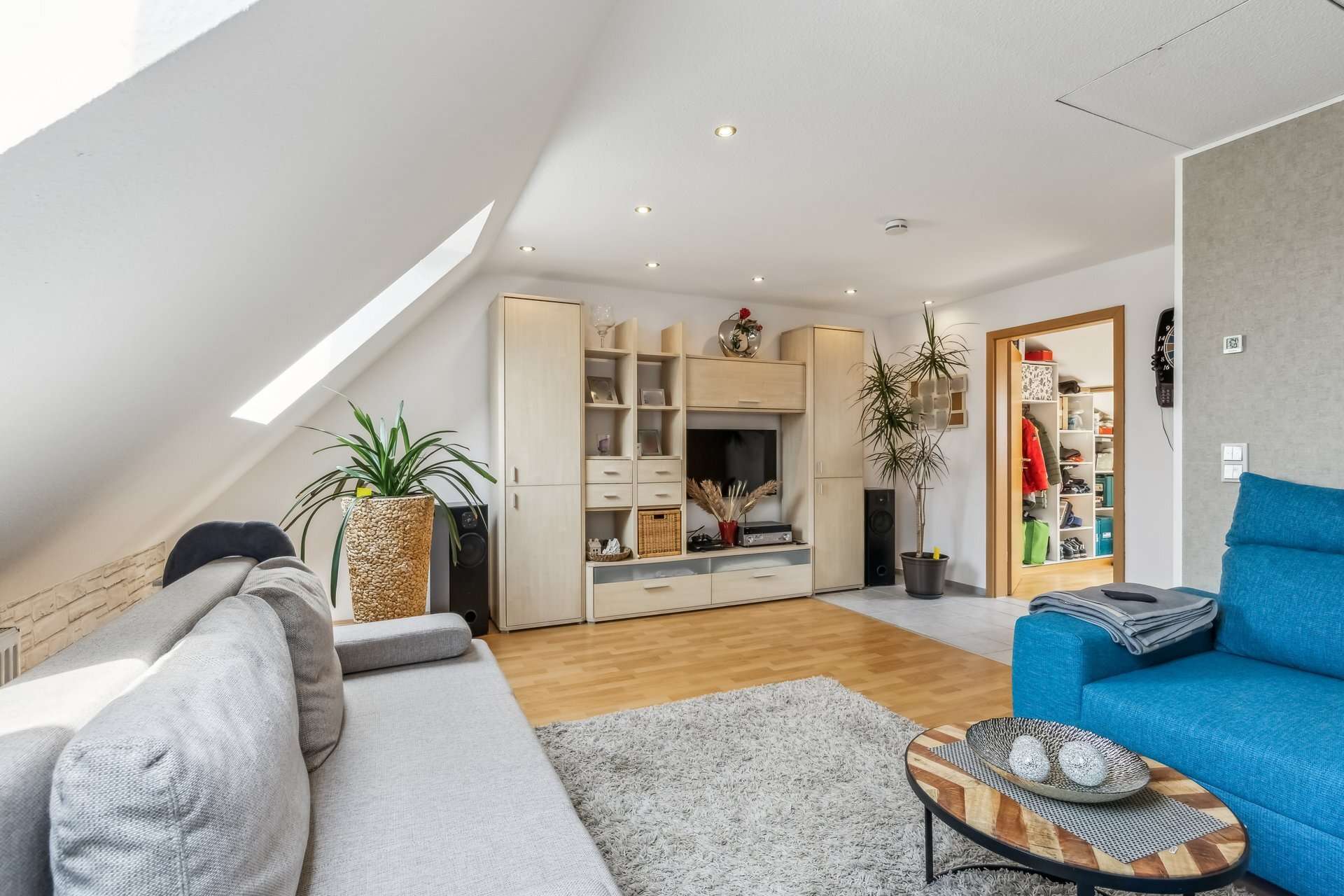 Wohlfühl-Oase mit Gartenidylle: Reihenhaus mit Solaranlage, Garage & viel Platz unterm Dach in Recklinghausen – Ansicht 32