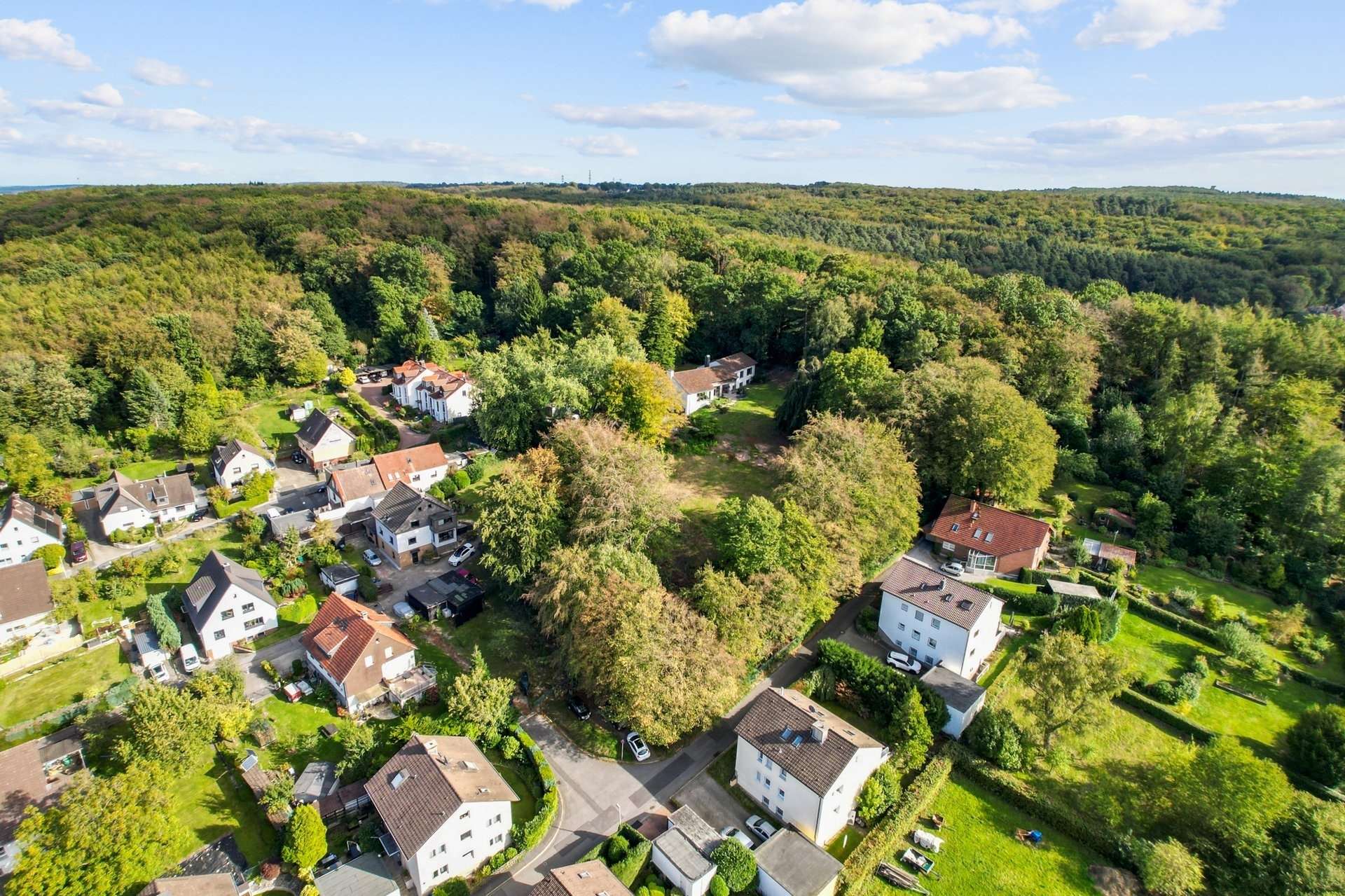 Ihr Platz im Grünen: ca. 900 m² für ein Einfamilienhaus am Ende der Häuserreihe