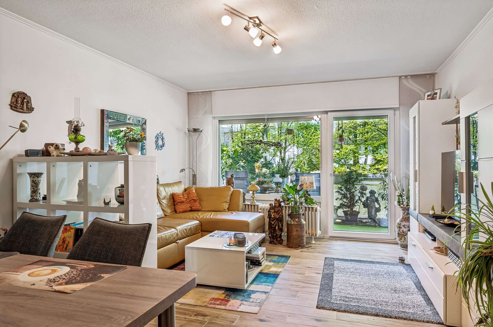 Modernisiert. Ruhig gelegen. Sofort wohlfühlen – Stilvolle 2-Zimmer-Wohnung mit hübscher Loggia in Mönchengladbach – Ansicht 4