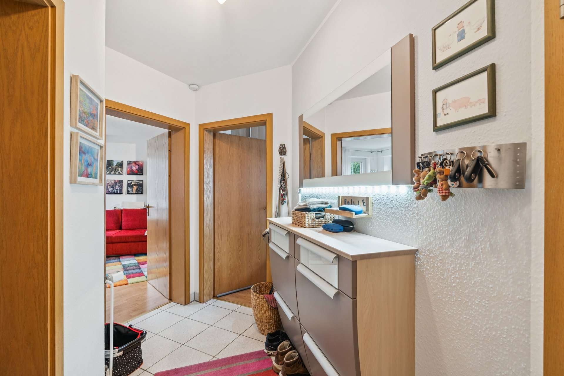 Solide vermietete 3-Zimmer-Wohnung mit Loggia, Stellplatz und Gemeinschaftsgarten in Datteln – Ansicht 2