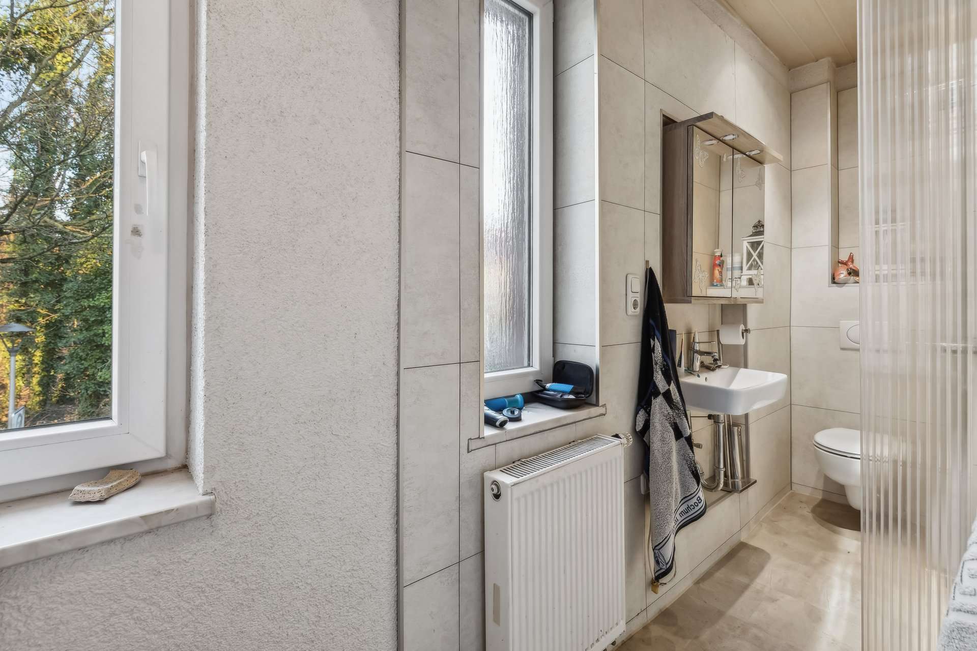 Viel Platz zum Leben – 4-Zimmer-Wohnung mit Garage im ruhigen Dreifamilienhaus in Bochum – Ansicht 10