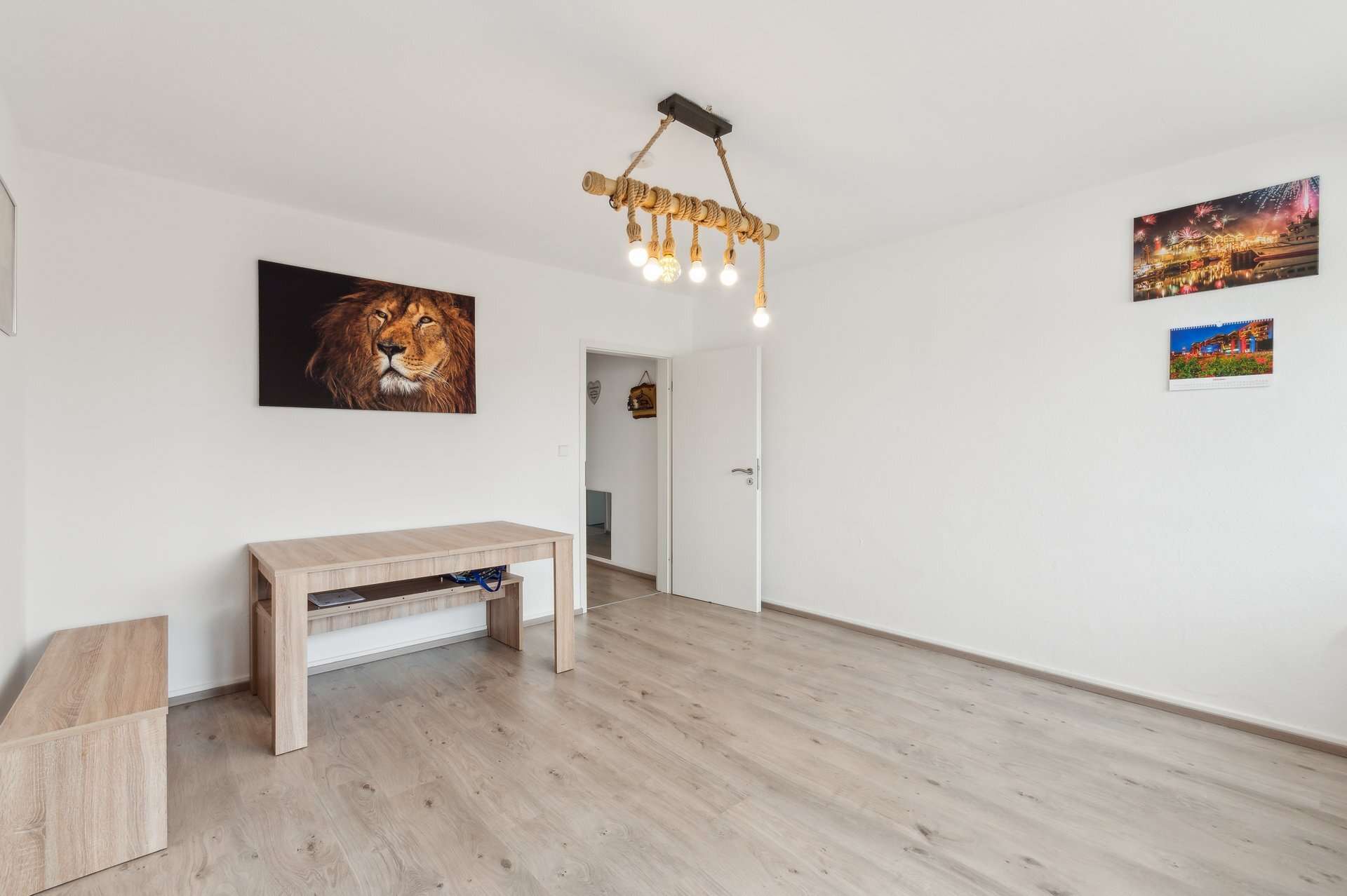 Freigezogene 2,5 Zimmer Wohnung mit toller Aufteilung, Balkon und optionaler Einbauküche in Dorsten – Ansicht 9