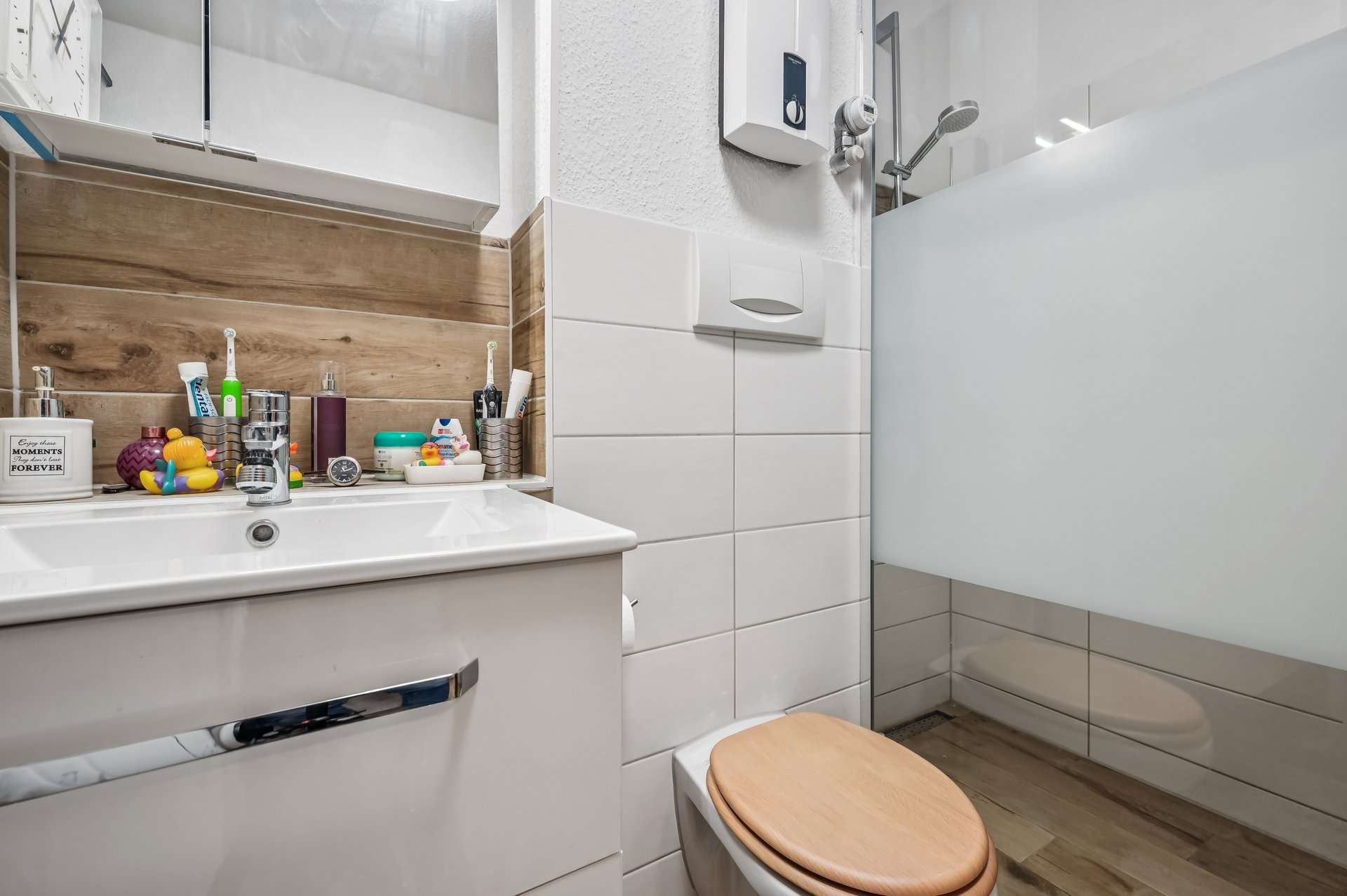 Modernisiert. Ruhig gelegen. Sofort wohlfühlen – Stilvolle 2-Zimmer-Wohnung mit hübscher Loggia in Mönchengladbach – Ansicht 7