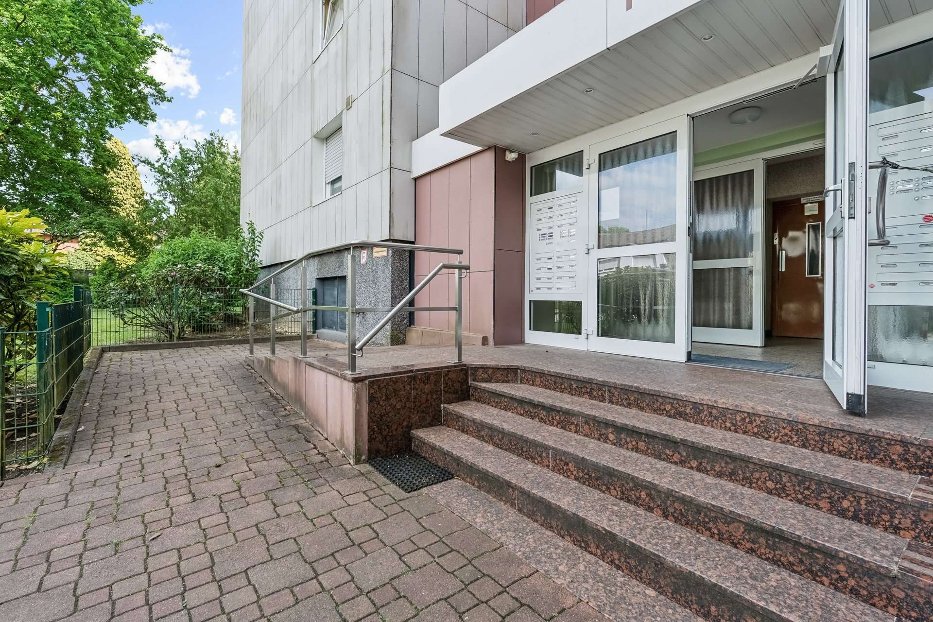 Ruhige Erdgeschosswohnung mit Rampe, Gartenblick und großem Balkon in gepflegter Wohnanlage in Gladbeck – Ansicht 17