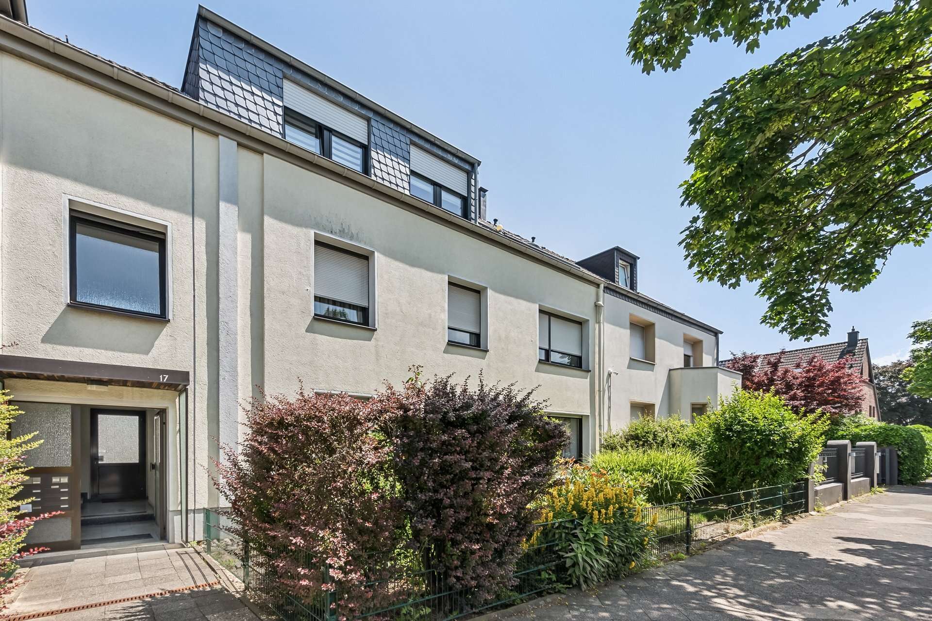 4 Zimmer - Ideale Familienwohnung mit neuw. Küche, zentral in Mönchengladbach in Mönchengladbach – Ansicht 2