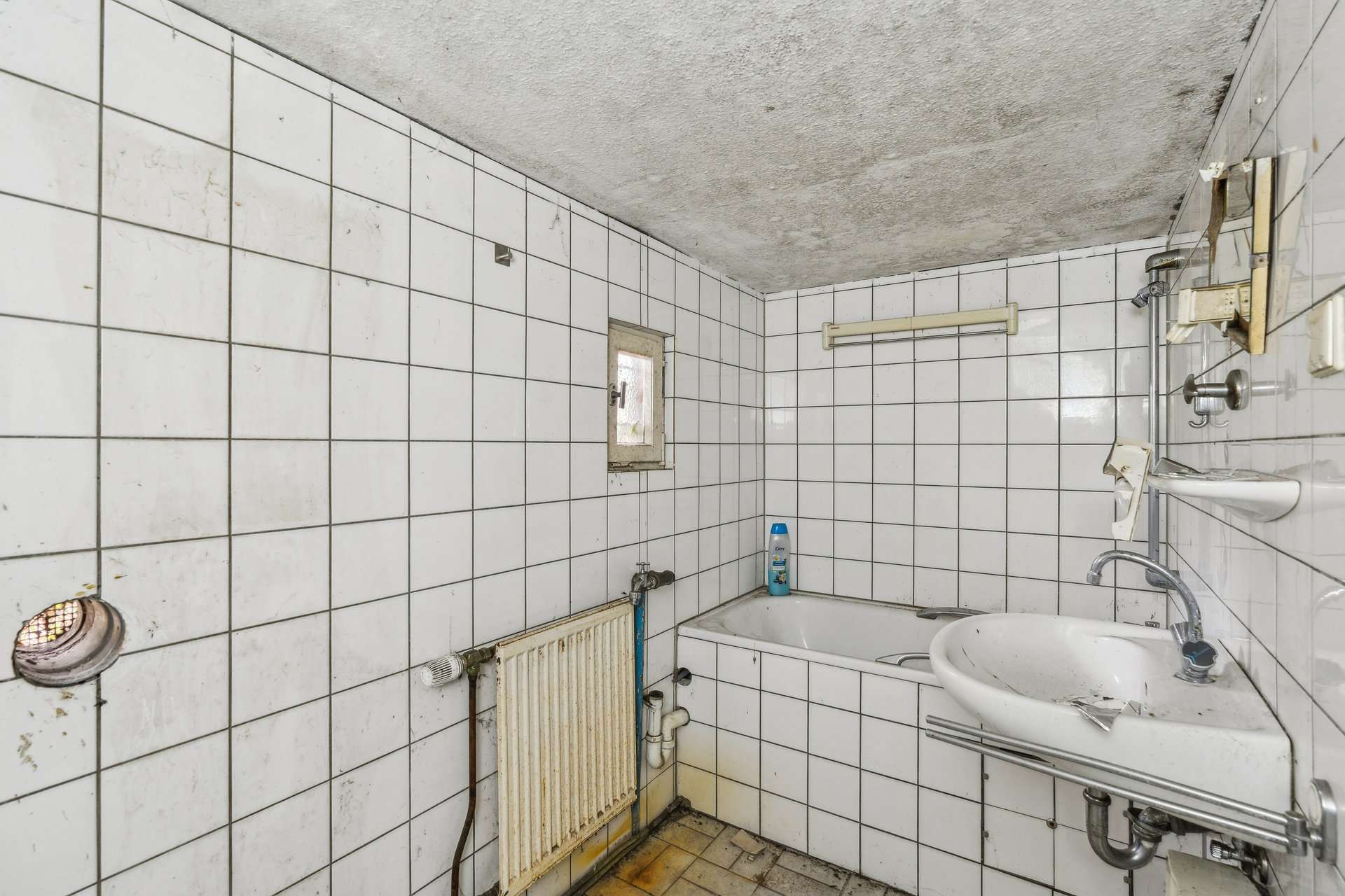 Potenzial trifft Raum: einzigartiges Grundstück mit sanierungsbedürftigem Bestand in Recklinghausen in Recklinghausen – Ansicht 9