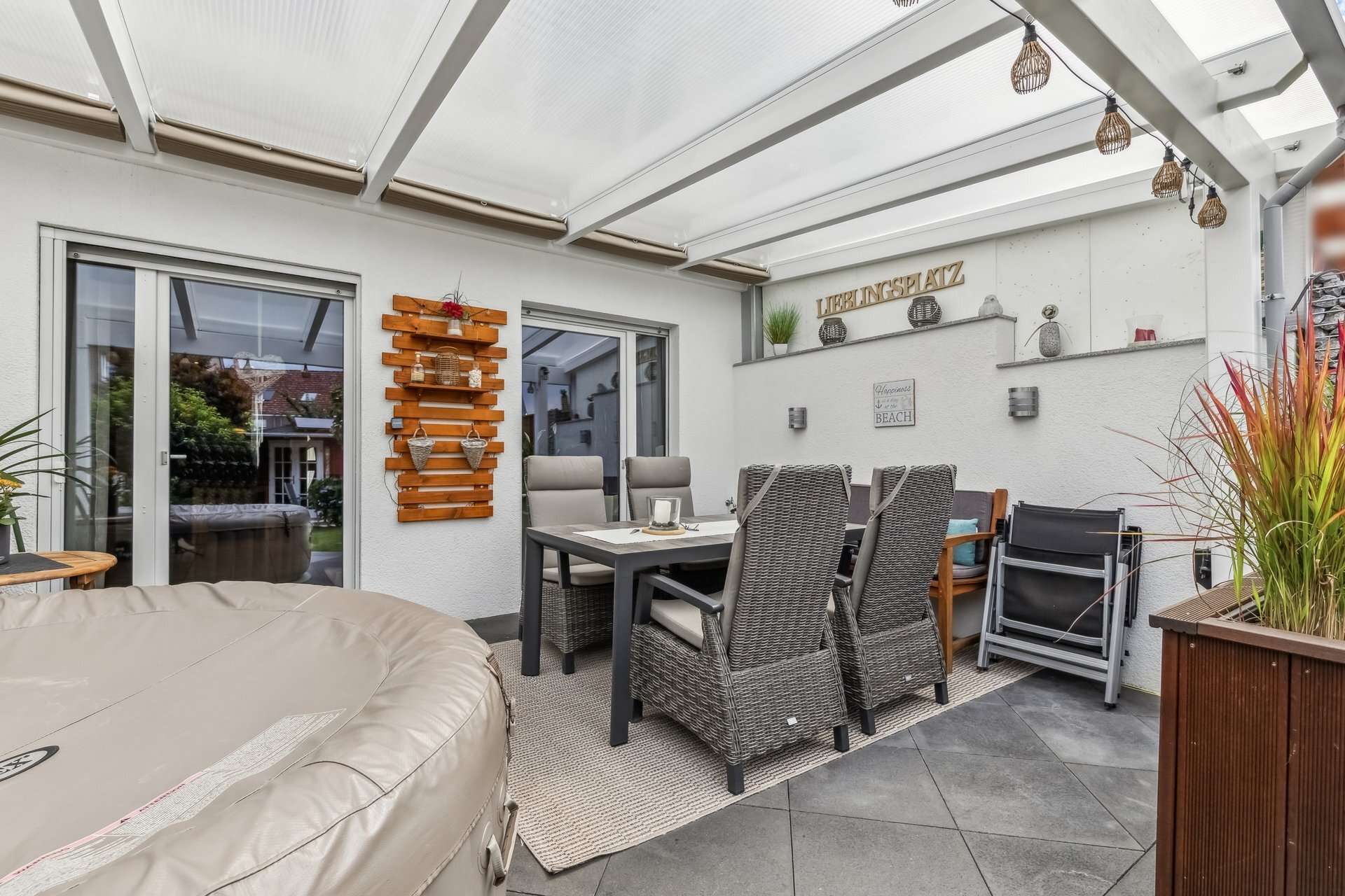 Wohlfühl-Oase mit Gartenidylle: Reihenhaus mit Solaranlage, Garage & viel Platz unterm Dach in Recklinghausen – Ansicht 12